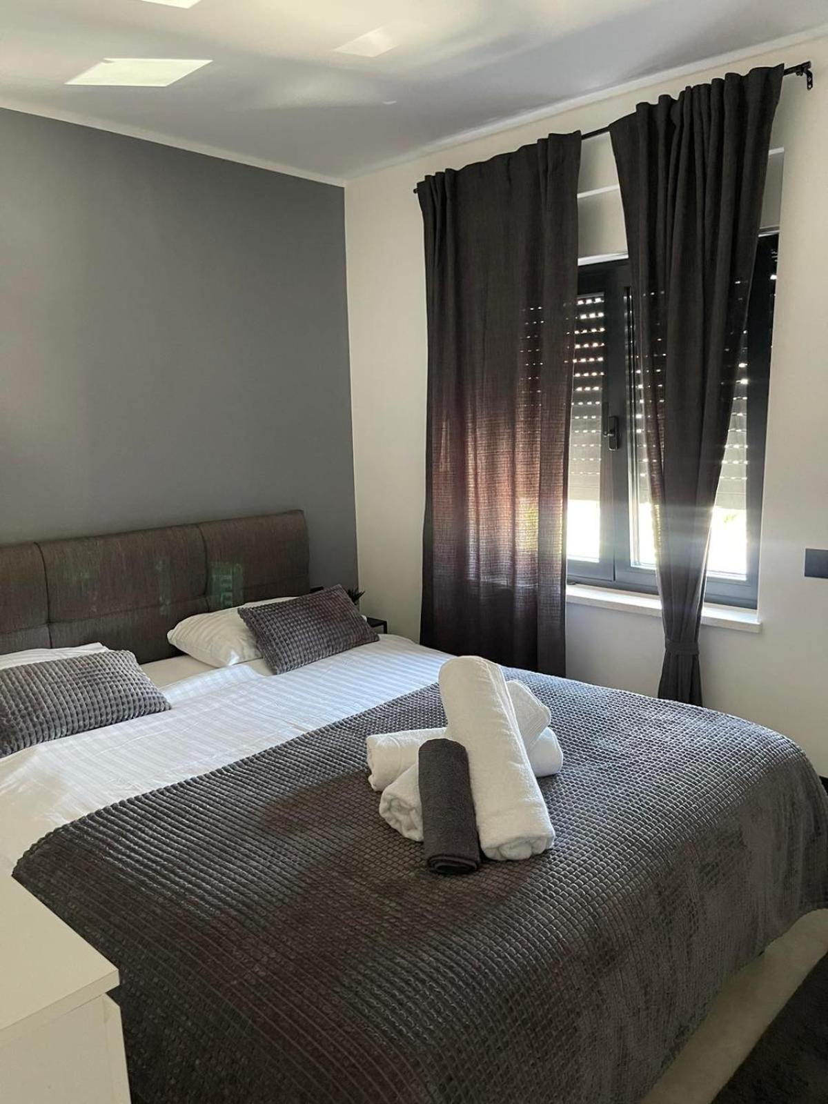 Rijeka Relax Apartment With Parking Zewnętrze zdjęcie